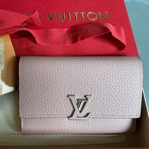 Louis Vuitton Capucines Compact Wallet - new in box